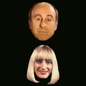 Les deux visages de Holly dans Red Dwarf, personnification de l'ordinateur de bord. La première version est un homme dégarni et désabusé, la seconde est une femme blonde et souriante. Les deux visages de Holly dans Red Dwarf, personnification de l'ordinateur de bord. La première version est un homme dégarni et désabusé, la seconde est une femme blonde et souriante.